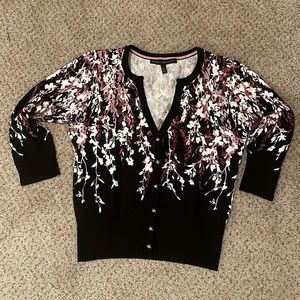 White Black Market black print 3/4 cardigan